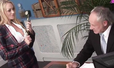 Big Boobed Brits Stacey Saran And Emma Butt Suck And Fuck In Mmff Foursome