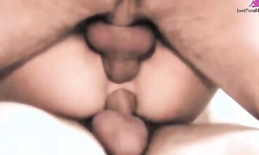 Elizabeth Lawrence And Jasmine Lau In Double Penetration Anal Foursome