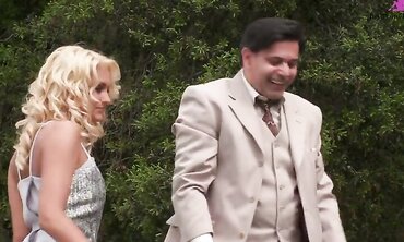 Amber Rayne, Hannah West And Kaci Star In Outdooor Gangbang