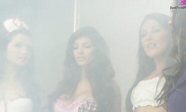 Chelsea French, Cindy Behr And Linsey Mckenzie Host A Lesbo Group Fuck Fest