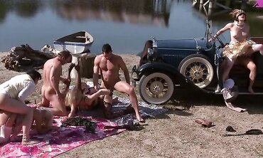 Bobbi Starr, Dylan Ryder, Julia Ann And Natasha Marley Outdoor Orgy