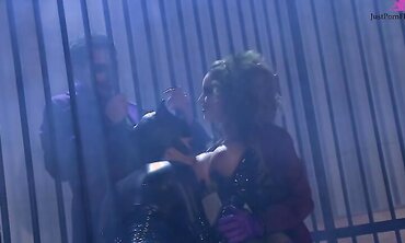 Katwoman Jennifer Dark Prowls Into A Prison Cage 3way