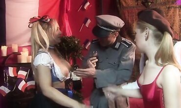 Cabaret Gang Bang Starring Daisy Marie, Brianna Love And Gem Sparkle