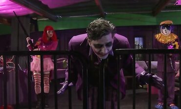 The Jokester And Batfuck Lead A Wild Orgy With Batchick And Hoards Of Sluts