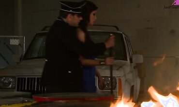Jessica Jaymes And Kara Mynor Get Railed By Two Dicks In 1970's Costumes