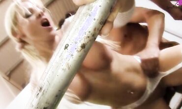 Two Blonde Fuck A Horny Mechanic
