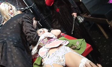Aline, Audrey Bitoni, Anaya Leon, And Michelle Thorn Pleasure The King