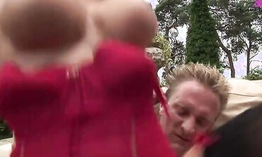 Jamie Brooks And Her Friend Get Jizzed On