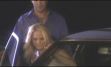 Shay Mouth-Watering Pops On Her Mans Rod Then Lays Back To Get Splashed With Jism