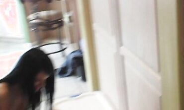 She Only Wants To Have Assfuck Hookup