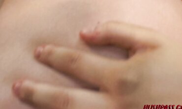 Amber Peach Has a Delicious Bum That’s About To Be Breached