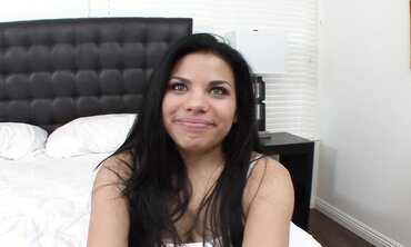 Spicy Latina Selena Rios