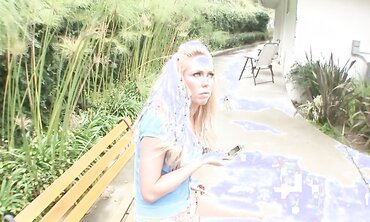 Super Hot Platinum Blonde Amateur Makes Her Hardcore Debut