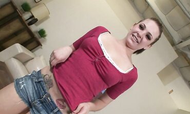 Bailey Blue's Massive Brunette Ass in Hardcore College Action