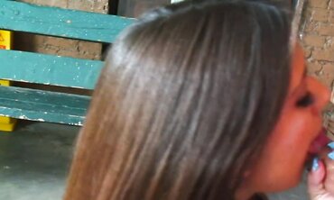 Jynx Labyrinth's Big Ass Anal Creampie in High Heels