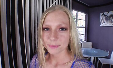 Britney Brooks: Blonde College Babe in High Heels