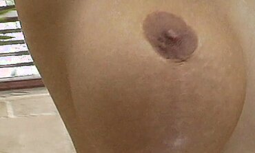 Green Saw Big-Boobed Sierra