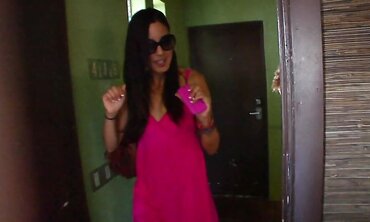 Petite Brunette Susanne Kelly Gets A Hardcore Facial