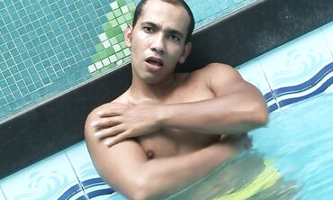 Solo Gay Latin Big Cock at Copacabana