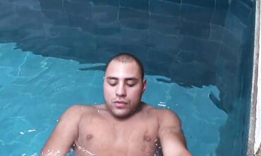 Luxury Living - A Day in The Life of Aquawoman