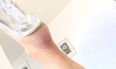 Samantha Ryan's Solo Masturbation Session