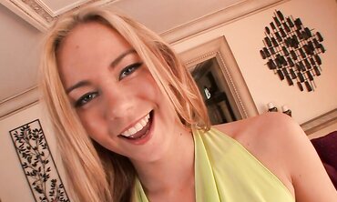 Petite Melani Jayne Takes A Hefty Rod