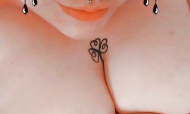 Mollige Mit Dickem Arsch sendet mir Nudes, bis sie abends meinen Schwanz braucht!