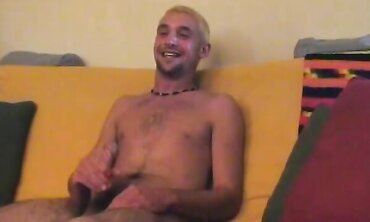 Top Model Hunks Fucked Hard In A Hot Threesome