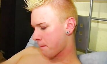 Blonde Hunk's Sensual Massage Session Turned Sexually Charged