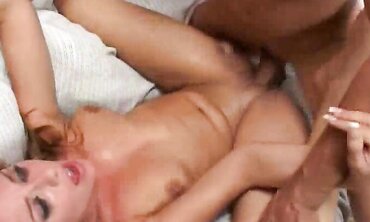 Squirt Queen MILF - Passionate Sex with Big Dick & Multiple Orgasms