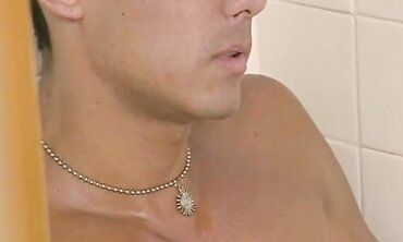 Hot Blonde Babe Gives A Sloppy Bathroom Blowjob With Facial