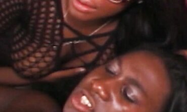 Dark & Delicious Threesome - MILF FFM Blowjob Creampie