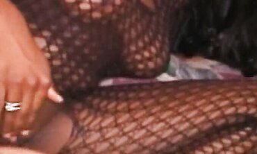 Dark & Delicious Threesome - MILF FFM Blowjob Creampie