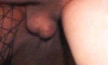 Dark & Delicious Threesome - MILF FFM Blowjob Creampie