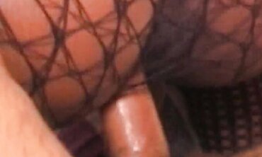Dark & Delicious Threesome - MILF FFM Blowjob Creampie