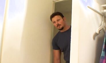 Plumber's Mouse Hunt - A Funny Parody of 'Call Me If You Need Help'