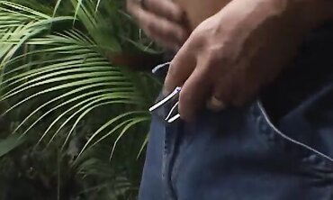 Hot MILF Gives Tour of Her New Home Turns into Porn Set - Property Sex