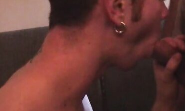 Hot Blonde MILF Teaches You How to Seduce Your Partner in Bed