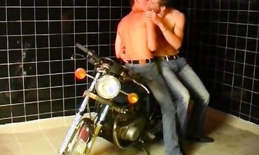 Butt Plunger Babe Gets Anal Creampied By Hunk With Big Dick