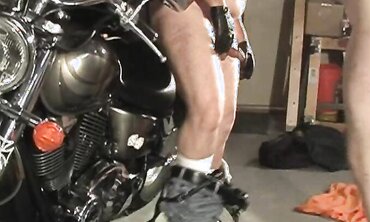 Bikers Unleashed - Top Gear Rides & Hot Babes