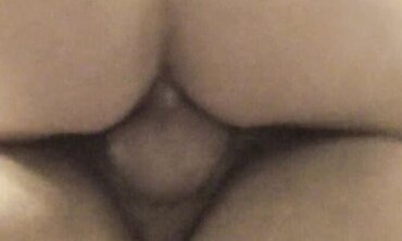 Hot MILF Gives Her Husband A Surprise With An Erotic Massage And Sex