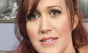 BaileysWestCoast - Older Woman Fucks barely legal Guy POV Style