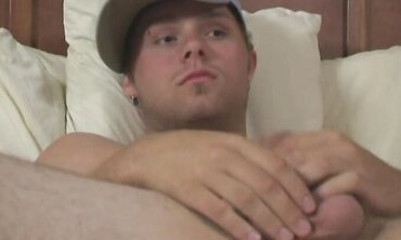 Hunks Jack Off - Hot Guys Masturbating Together
