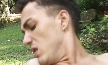 Beach Babe Blowjob - Sexy Brunette Sucks And Rides A Huge Dick On Beach Vacation