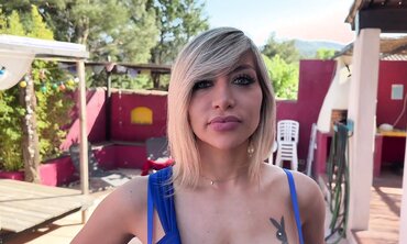 Lisa, COUGAR Nymphomaniac Porks With 2 Penises