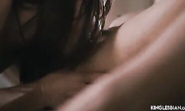 Exotic Dancer Shows Off Her Massive Bra Stuffed Assets in Racy Performance