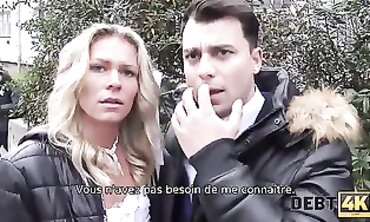 POV: Le prêteur séduit la mariée blonde pour sa dette