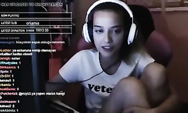 Turkish Amateur Duygu Atil Fingering and Blowjob Remastered