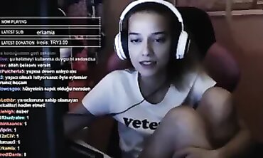 Turkish Amateur Duygu Atil Fingering and Blowjob Remastered