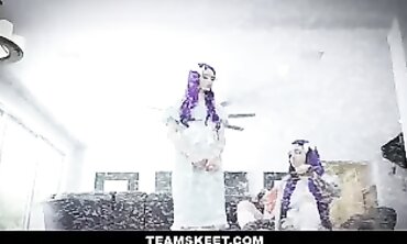 Sinister Twin Stepsis Threesome with Jessae Rosae and Val Steele